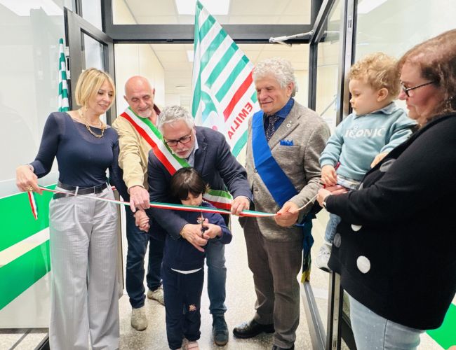 “LA MONTAGNA? SI PROTEGGE CON LE SCELTE FORTI”. CISL INVESTE E APRE IN CENTRO A CASTELNOVO MONTI