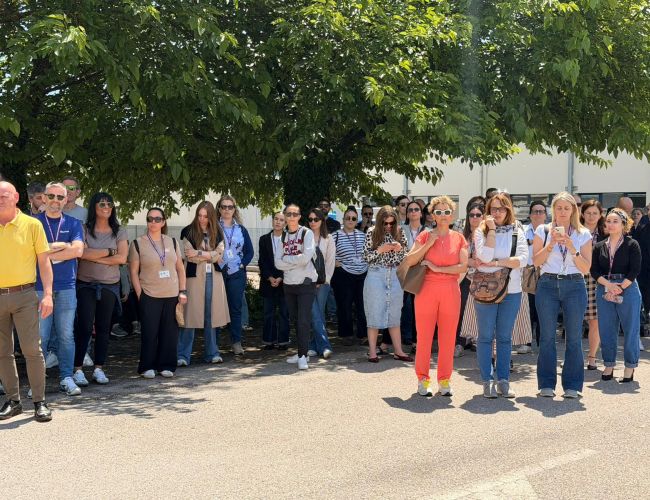 GAMBRO: SALTA L’INCONTRO AL MINISTERO,  SCIOPERO CON PRESIDIO DEI LAVORATORI